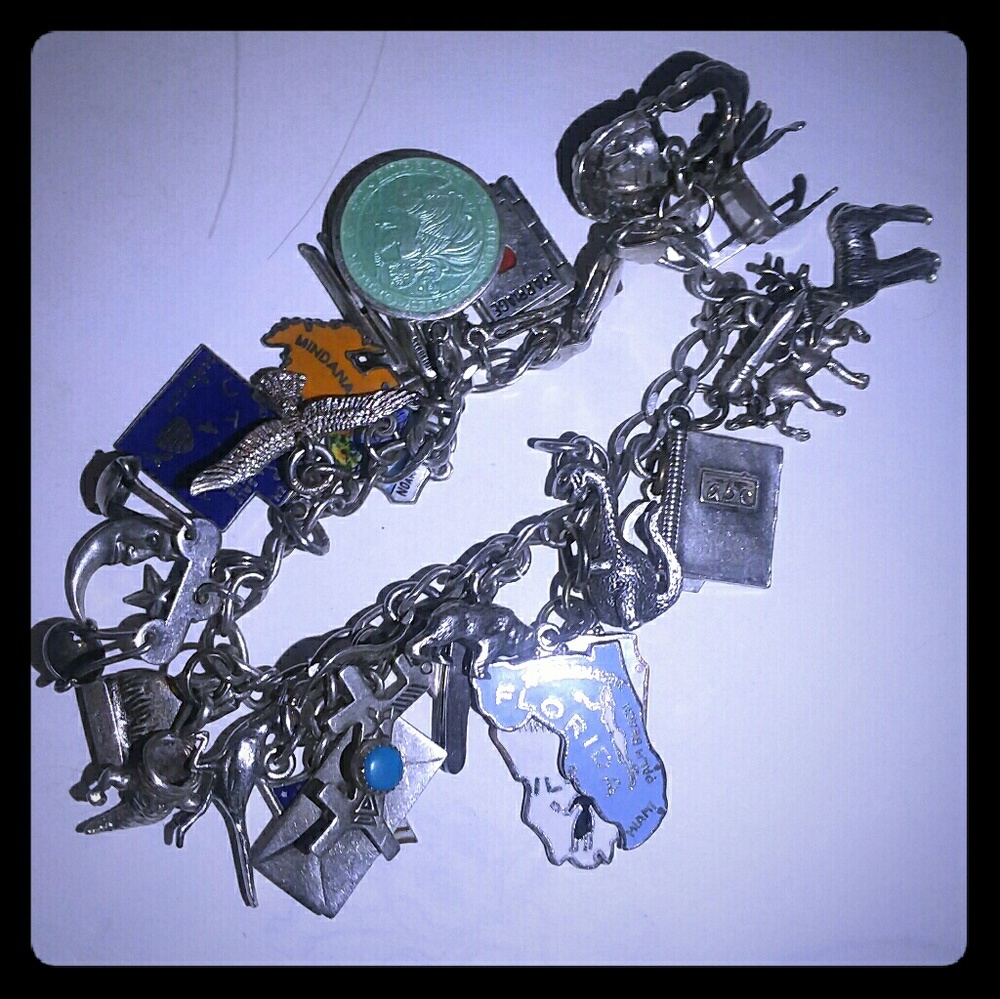 Vintage sterling silver charm bracelet